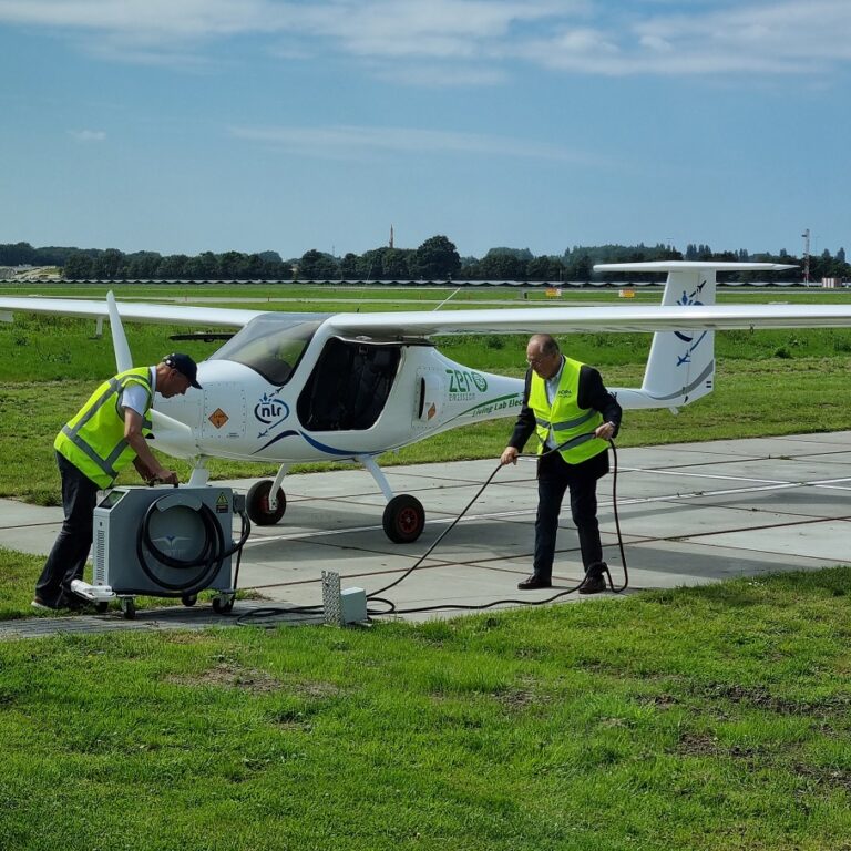The new charging infrastructure for the NLR's Pipistrel is officially taken into operation